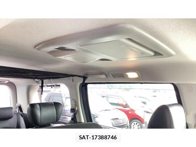 Nissan ELGRAND 2019-03 8129925-15