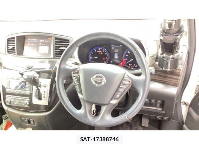 Nissan ELGRAND 2019-03 8129925-18