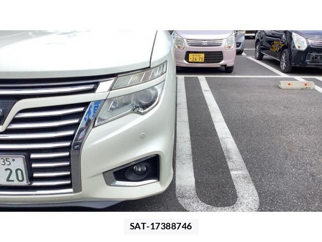 Nissan ELGRAND 2019-03 8129925-4