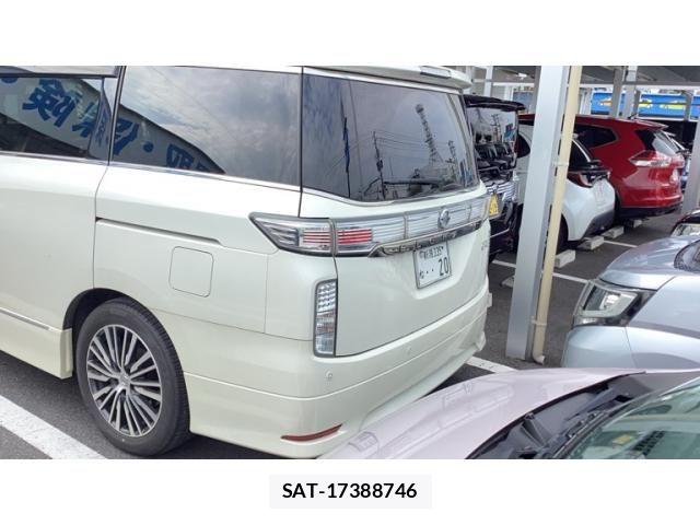 Nissan ELGRAND 2019-03 8129925-8
