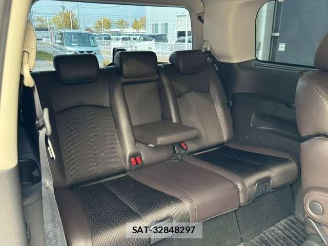 Nissan ELGRAND 2021-07 8129924-27