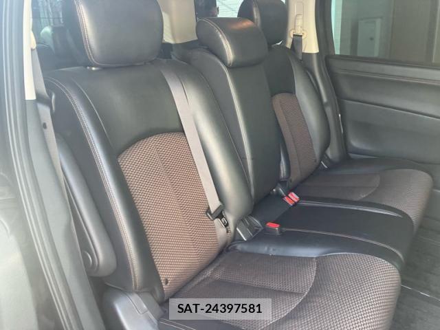 Nissan ELGRAND 2011-09 8129933-9