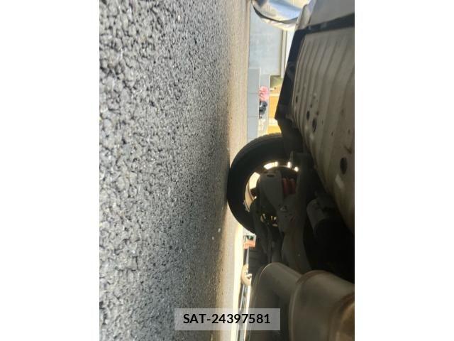 Nissan ELGRAND 2011-09 8129933-12