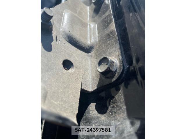 Nissan ELGRAND 2011-09 8129933-24