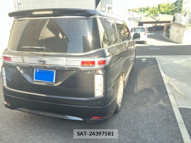 Nissan ELGRAND 2011-09 8129933-4