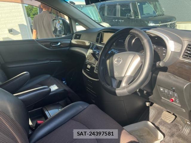 Nissan ELGRAND 2011-09 8129933-8