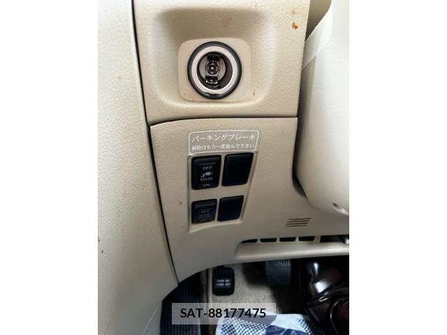 Nissan ELGRAND 2005-06 8145759-23
