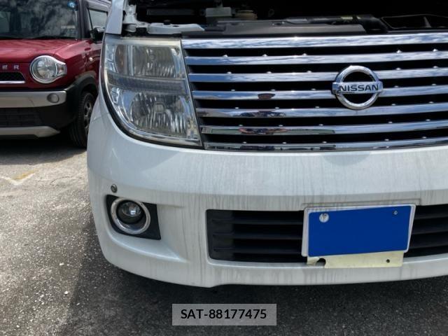 Nissan ELGRAND 2005-06 8145759-3