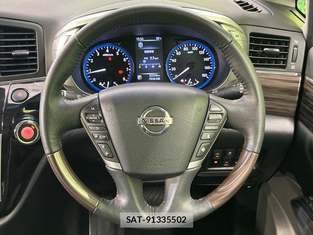 Nissan ELGRAND 2019-03 8158371-10
