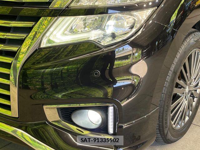 Nissan ELGRAND 2019-03 8158371-13