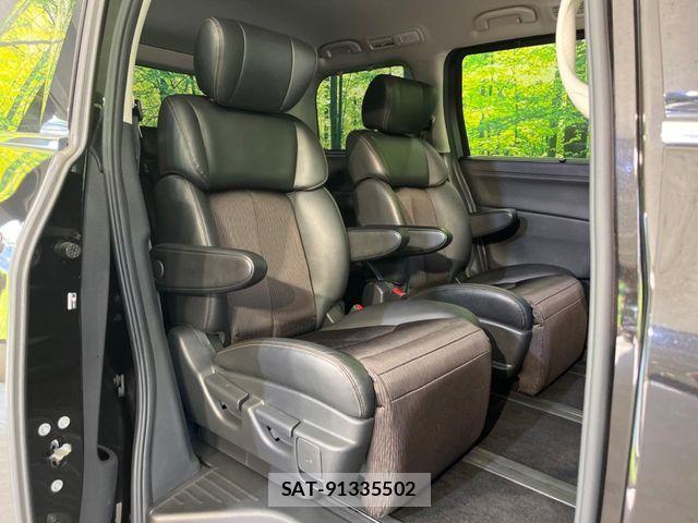 Nissan ELGRAND 2019-03 8158371-8