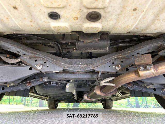 Nissan ELGRAND 2017-07 8207407-18