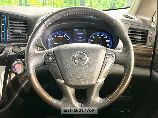 Nissan ELGRAND 2017-07 8207407-7