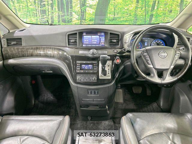 Nissan ELGRAND 2017-09 8207408-1