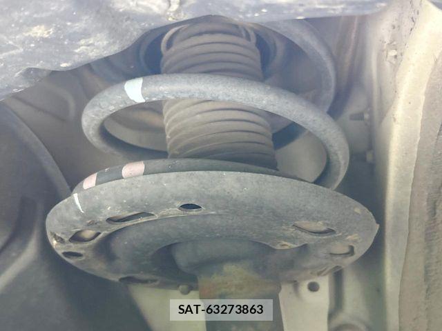 Nissan ELGRAND 2017-09 8207408-19