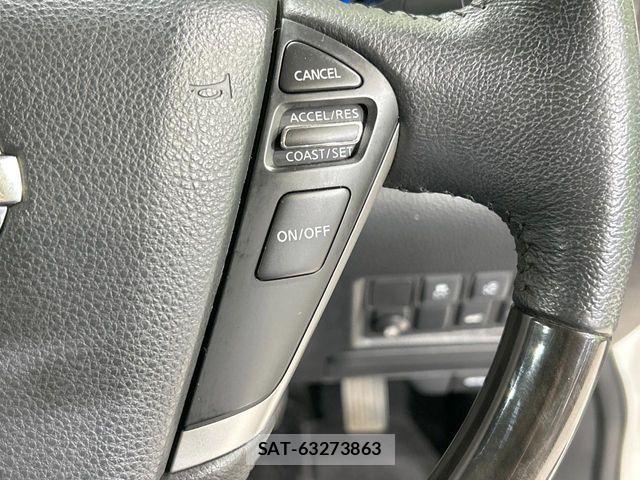 Nissan ELGRAND 2017-09 8207408-6