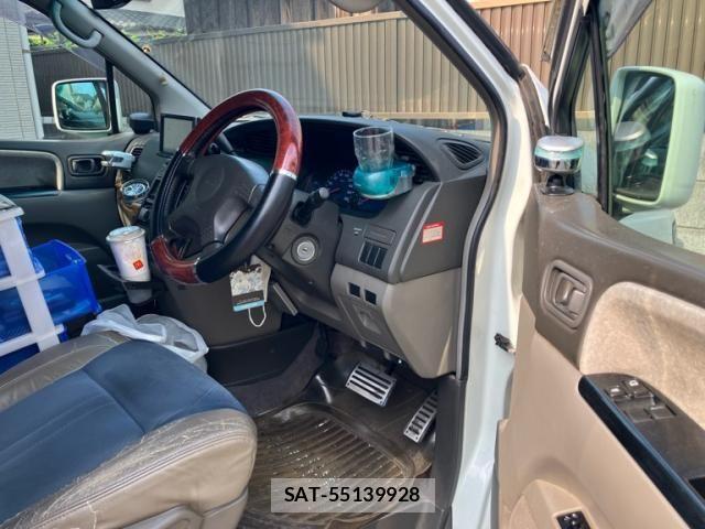 Nissan ELGRAND 2000-05 8207412-10