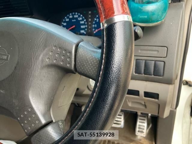 Nissan ELGRAND 2000-05 8207412-20