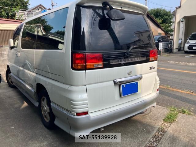 Nissan ELGRAND 2000-05 8207412-4