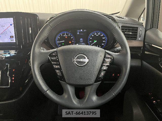 Nissan ELGRAND 2023-03 8207404-13