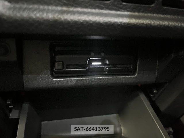 Nissan ELGRAND 2023-03 8207404-15