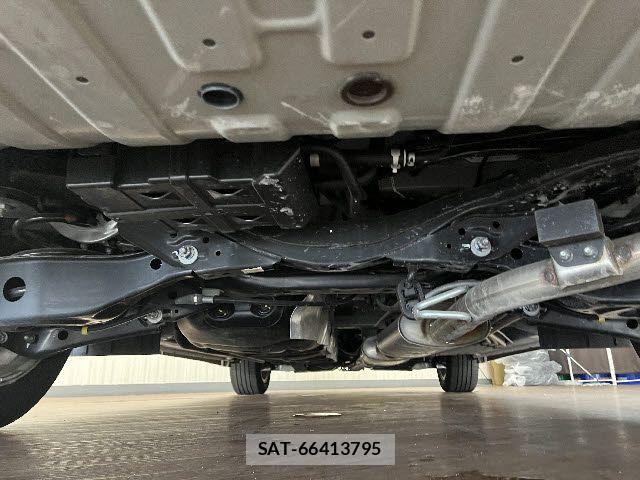 Nissan ELGRAND 2023-03 8207404-23