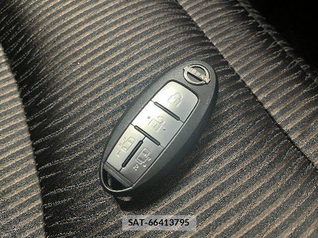 Nissan ELGRAND 2023-03 8207404-25