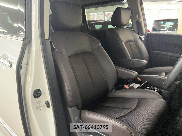 Nissan ELGRAND 2023-03 8207404-3