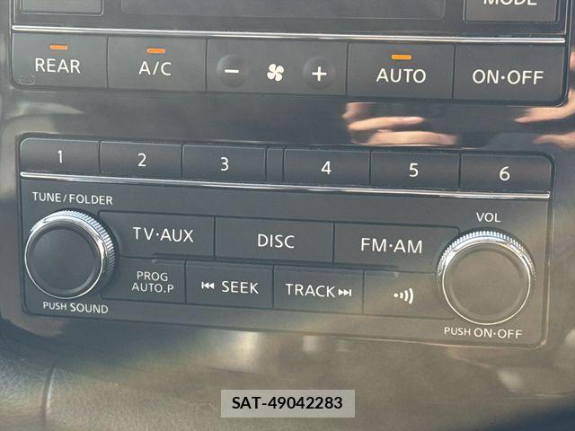 Nissan ELGRAND 2015-06 8207409-24