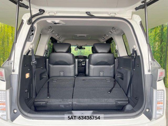 Nissan ELGRAND 2020-04 8207405-10