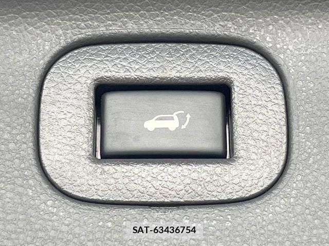 Nissan ELGRAND 2020-04 8207405-5
