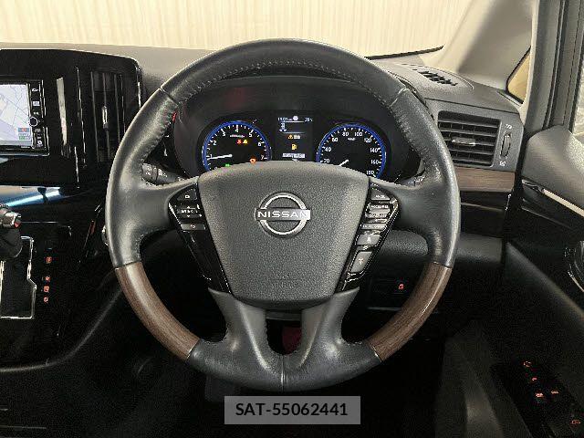 Nissan ELGRAND 2022-11 8207403-13
