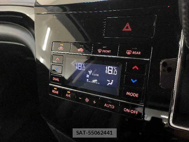Nissan ELGRAND 2022-11 8207403-14