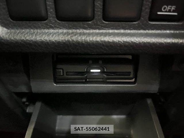 Nissan ELGRAND 2022-11 8207403-15