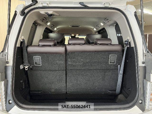 Nissan ELGRAND 2022-11 8207403-21