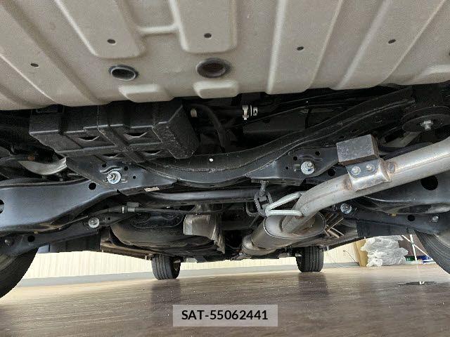 Nissan ELGRAND 2022-11 8207403-23