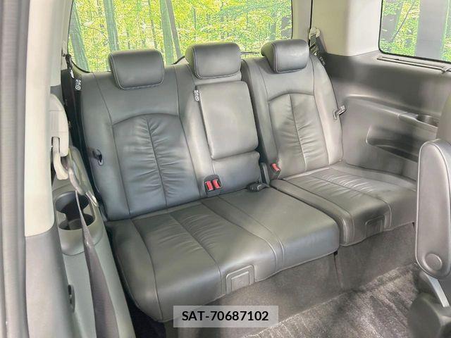 Nissan ELGRAND 2016-10 8207406-9