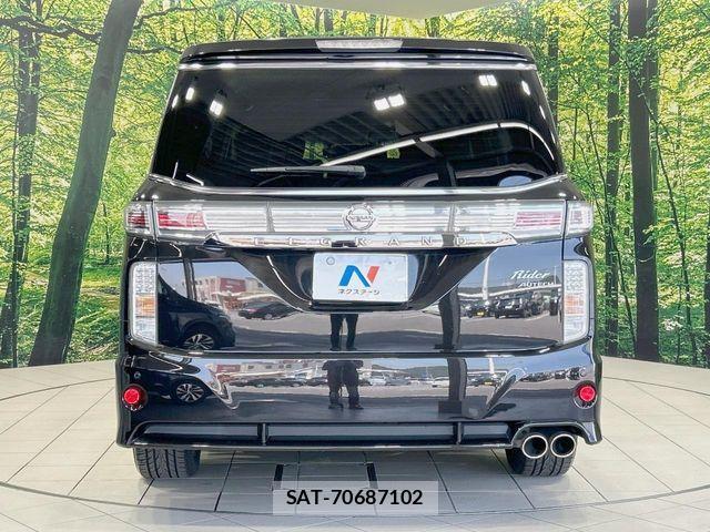 Nissan ELGRAND 2016-10 8207406-15