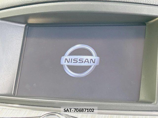 Nissan ELGRAND 2016-10 8207406-3