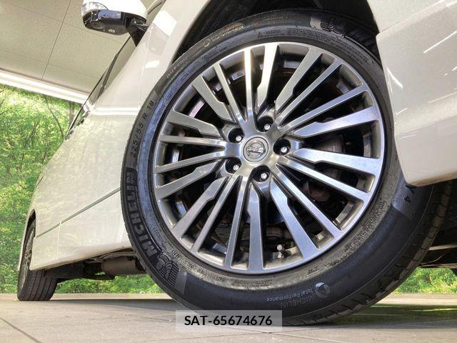Nissan ELGRAND 2017-03 8207410-13