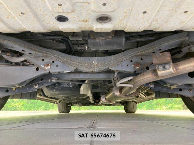 Nissan ELGRAND 2017-03 8207410-18