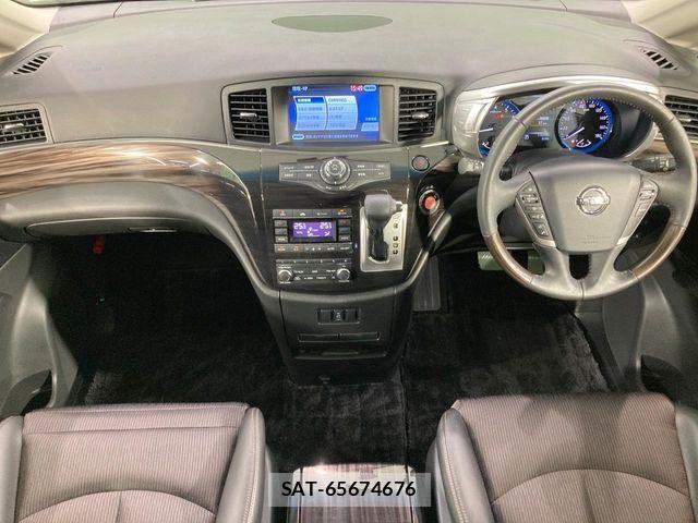 Nissan ELGRAND 2017-03 8207410-1
