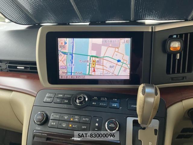 Nissan ELGRAND 2004-12 8229841-21