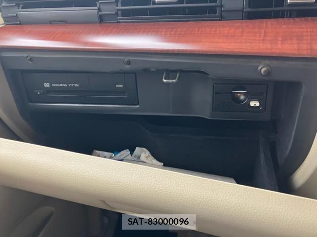 Nissan ELGRAND 2004-12 8229841-26