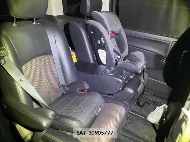 Nissan ELGRAND 2010-08 8229842-11