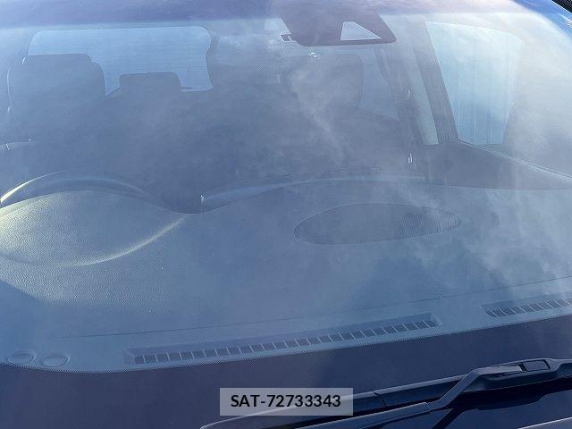 Nissan ELGRAND 2021-07 8229840-11