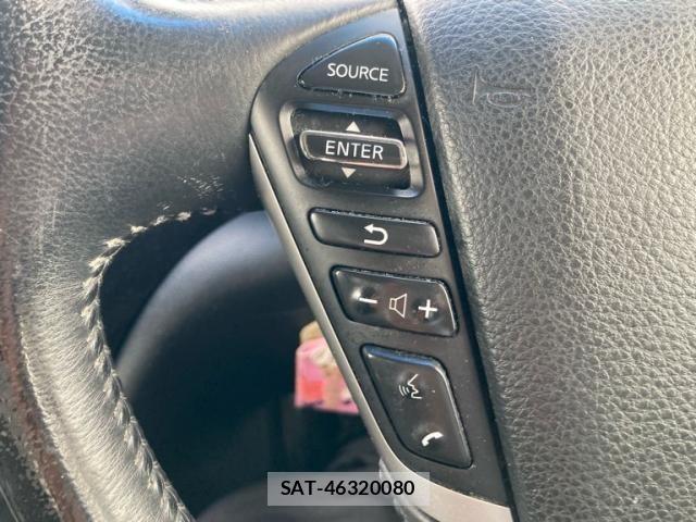 Nissan ELGRAND 2011-12 8229843-13