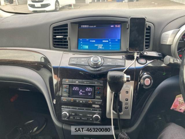 Nissan ELGRAND 2011-12 8229843-15