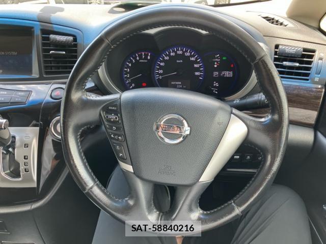 Nissan ELGRAND 2010-10 8229844-10