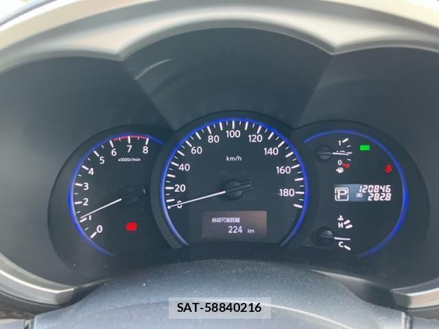 Nissan ELGRAND 2010-10 8229844-11